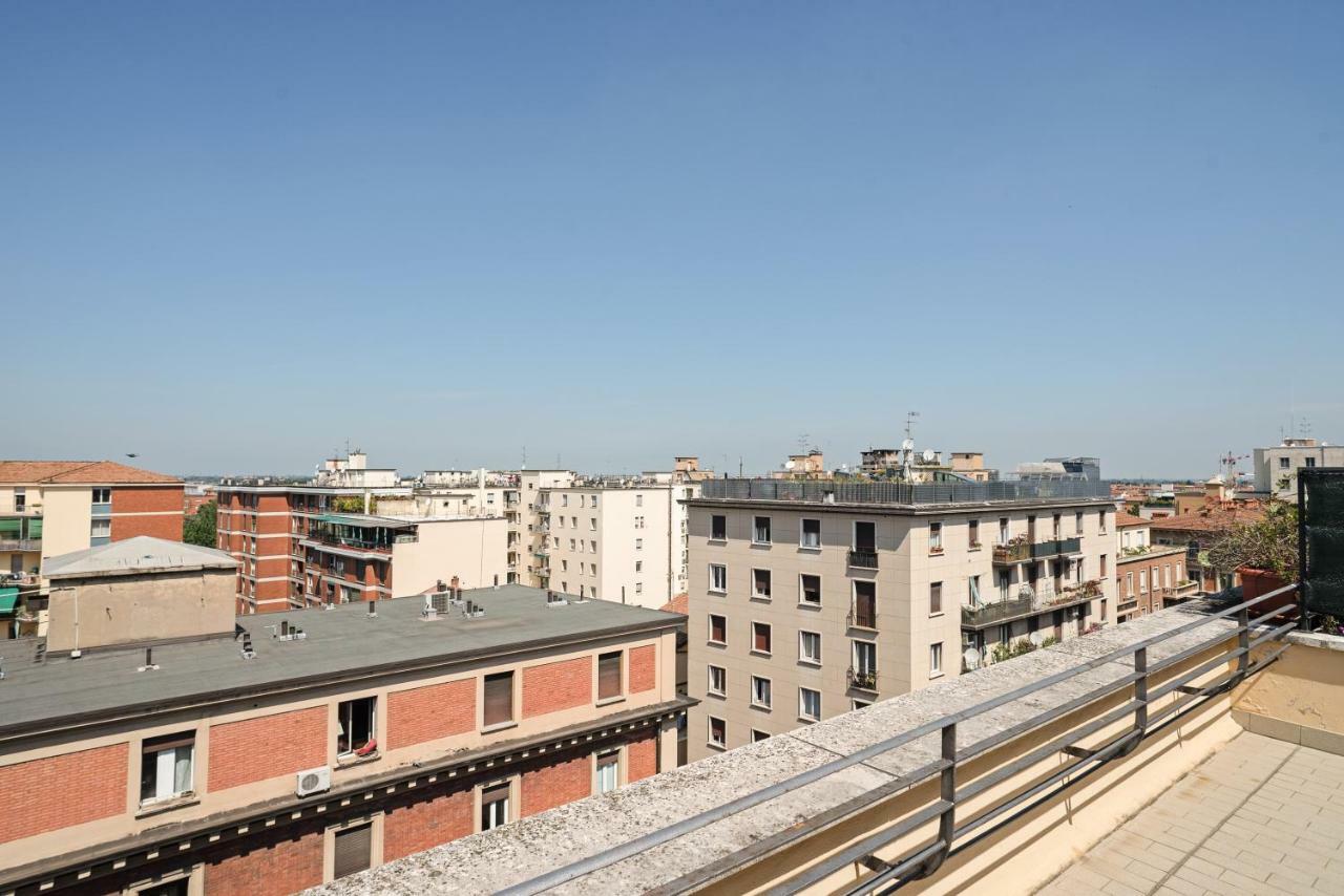 Bologna Railway Station Flat Apartment Екстериор снимка